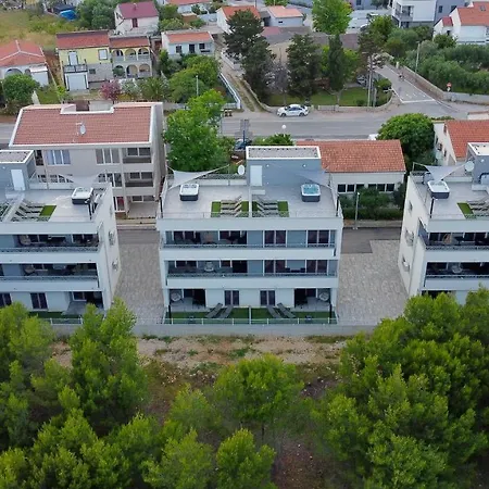 Number One Apartment *